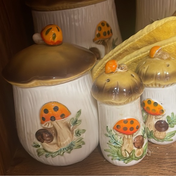 merry mushroom Kitchen Merry Mushroom Set Poshmark